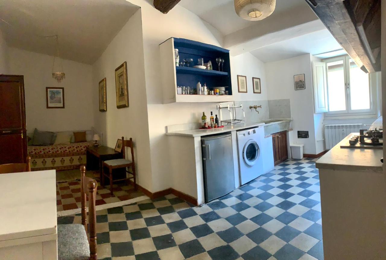 Matteotti 45 Leilighet Sarzana Eksteriør bilde